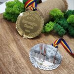 Medalie (medalii) pentru absolvent din sticlă organică