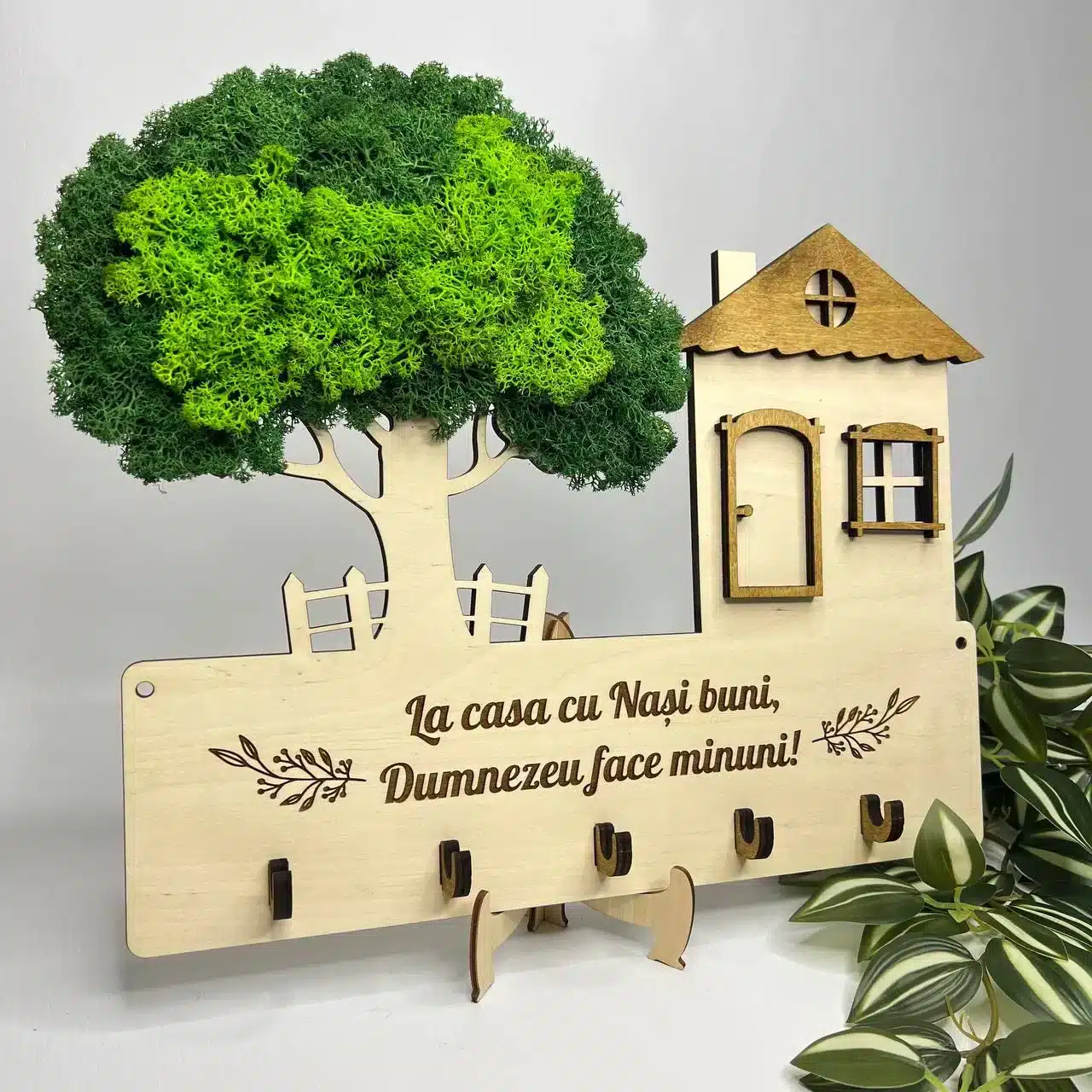 photo_12_2025-03-23_19-32-51-2.webp Suport pentru chei "La casa cu Nani buni, Dumnezeu face minuni!" - Image 1